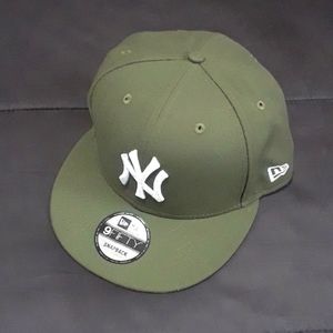 Yankees SNAP-BACK HAT